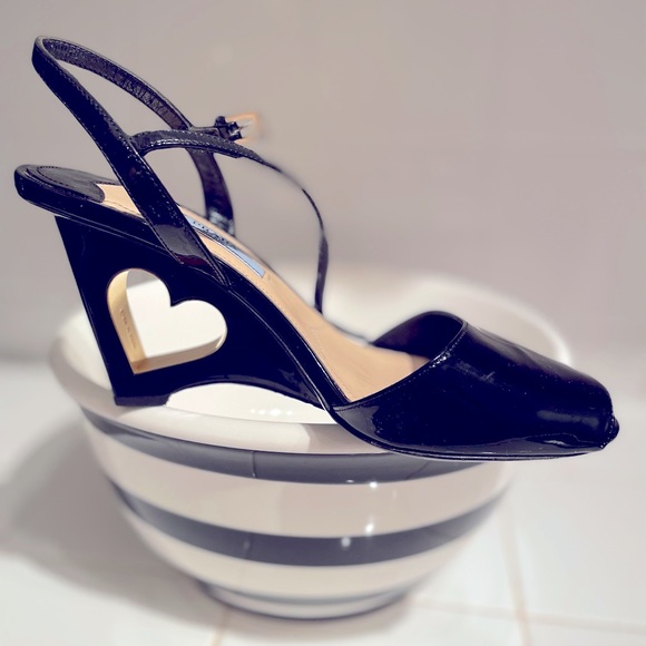 Prada Shoes - PRADA bow sandals patent leather black - Golden Heart ⚜️